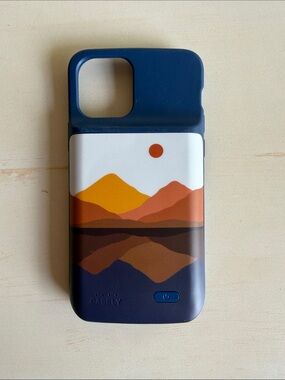 Casely iPhone 12 Pro battery case